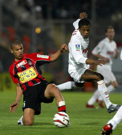 AYXapp下载-摩纳哥在主场力克对手，取得重要胜利的简单介绍