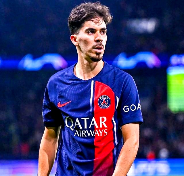 顶尖球员球技高超,引领球队晋级世界杯决赛的简单介绍 顶尖球员球技高超,引领球队晋级世界杯决赛的简单介绍