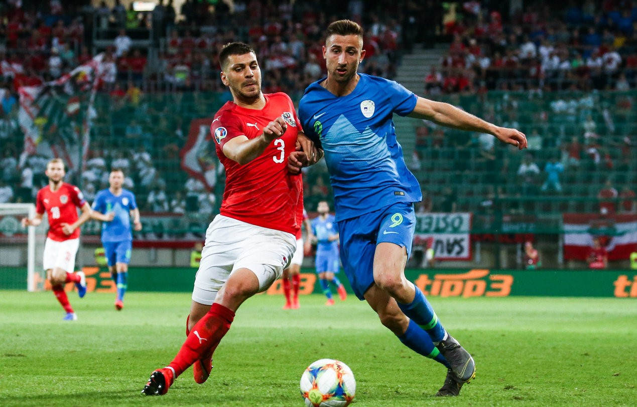 哈萨克斯坦队在欧预赛比赛中表现抢眼 哈萨克斯坦队在欧预赛比赛中表现抢眼