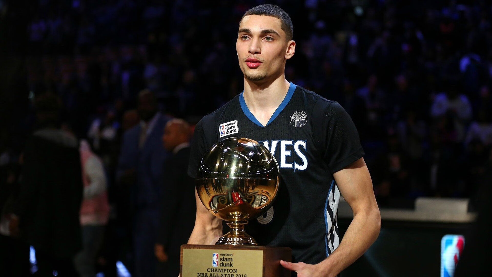 跨界传奇,当老鹰带走奇才,利拉德在西甲国家德比接管比赛