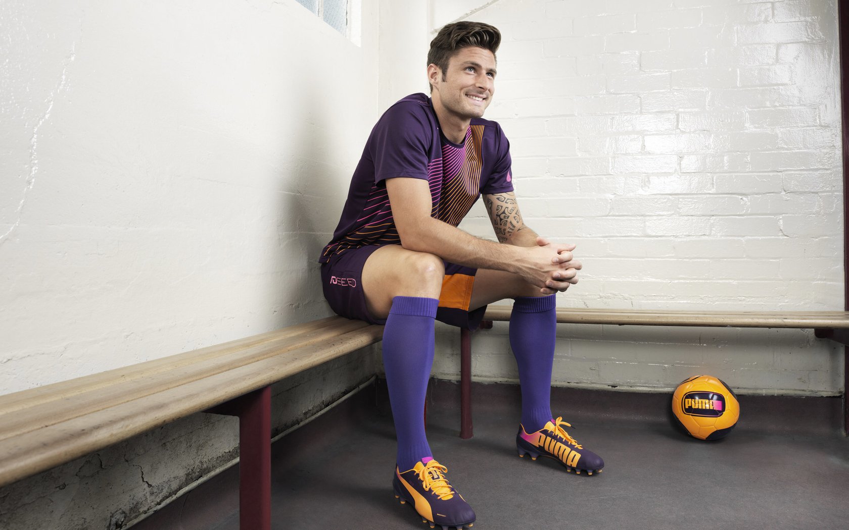 奥运周期关键战焦点战，曼联火力如何压制葡萄牙式足球？